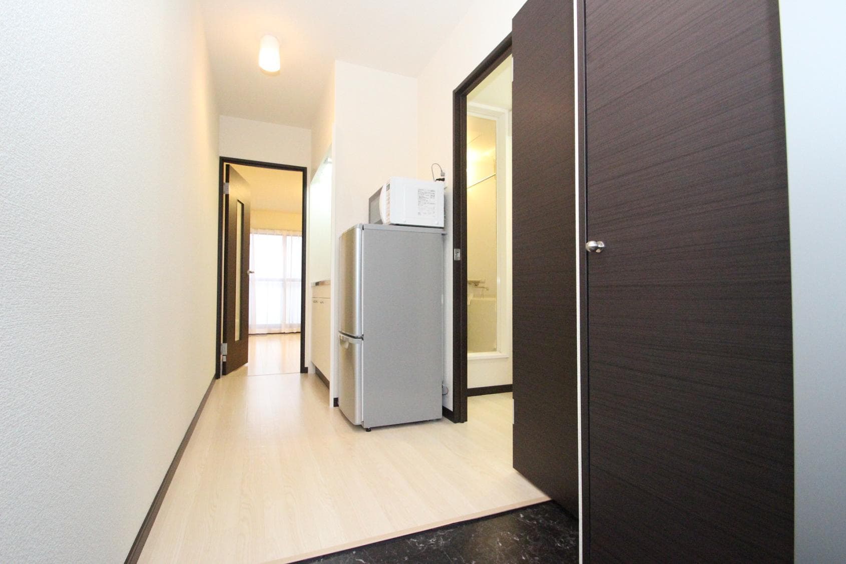 Room image 8