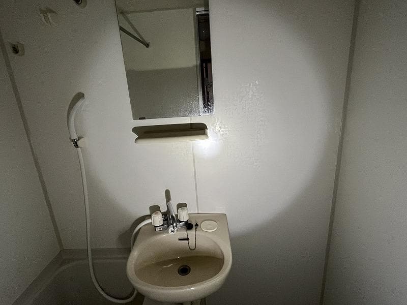 Room image 10