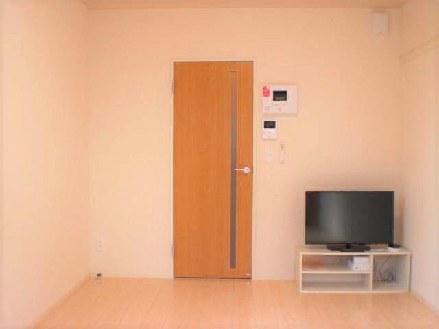 Room image 10