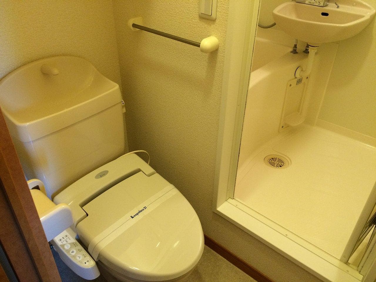 Room image 13