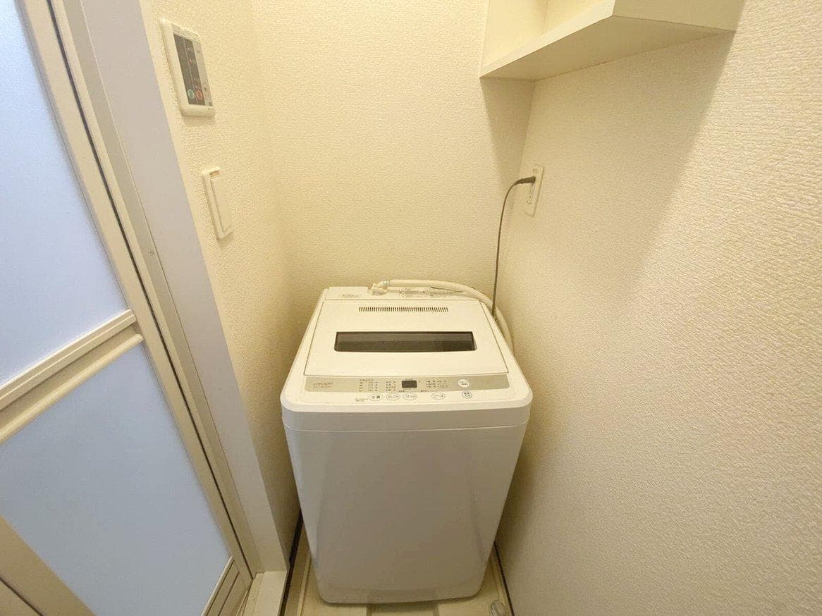 Room image 12