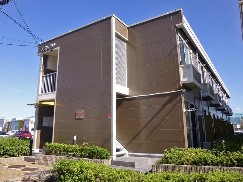 Main exterior of leopalace Pista A