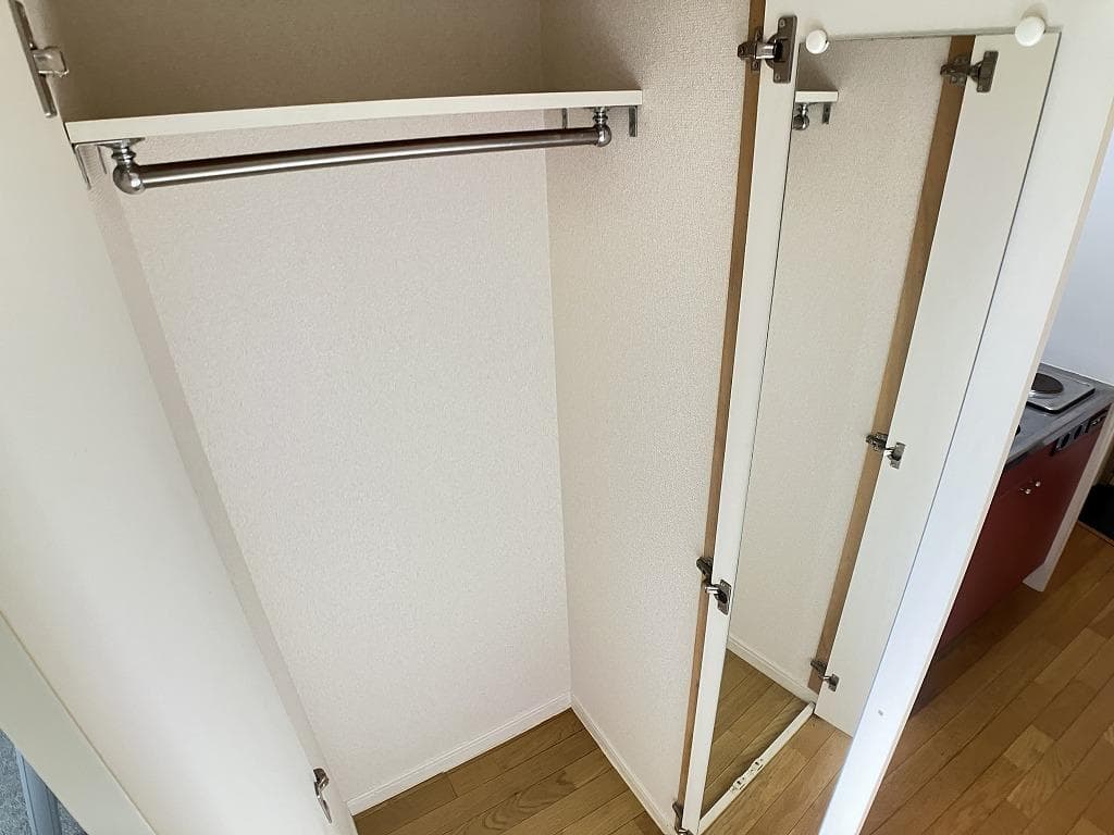 Room image 10