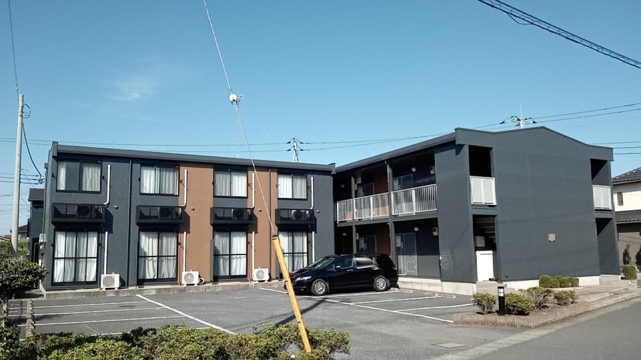 Main exterior of leopalace Lime