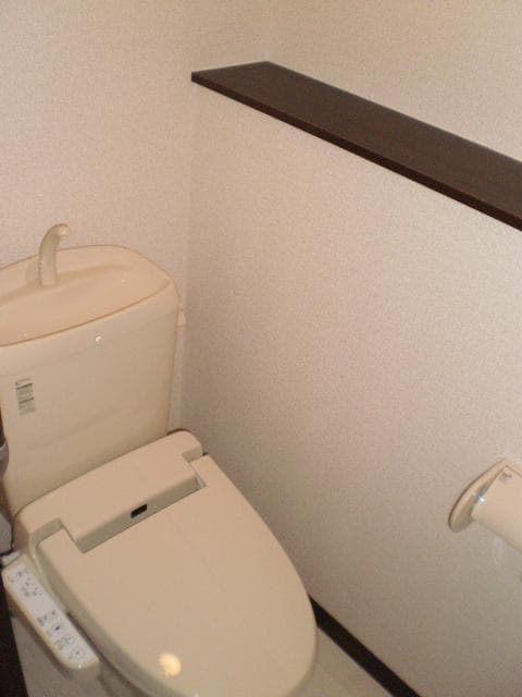 Room image 13