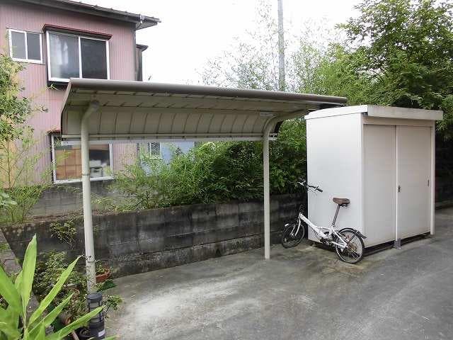Room image 12
