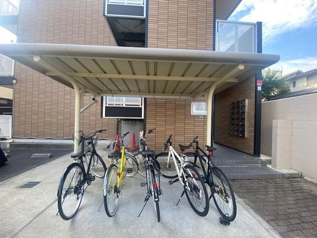Room image 14