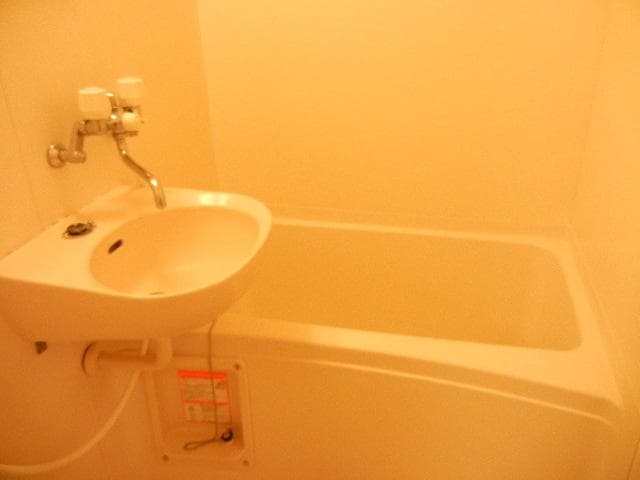 Room image 9
