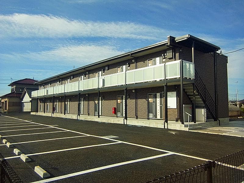 Main exterior of LEONEXT Carore