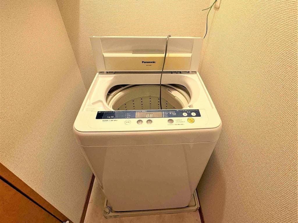 Room image 8