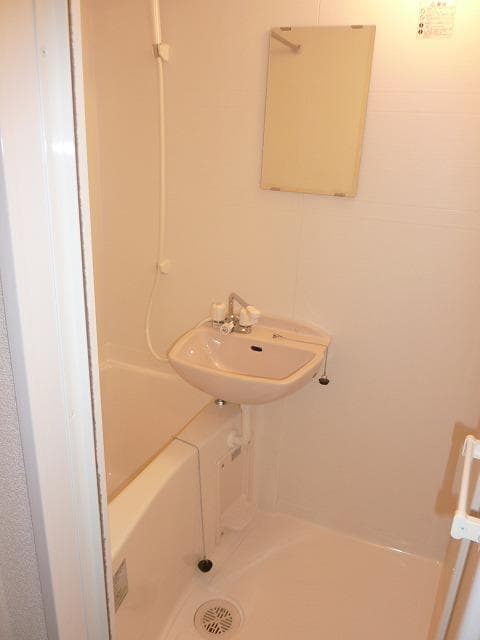 Room image 12