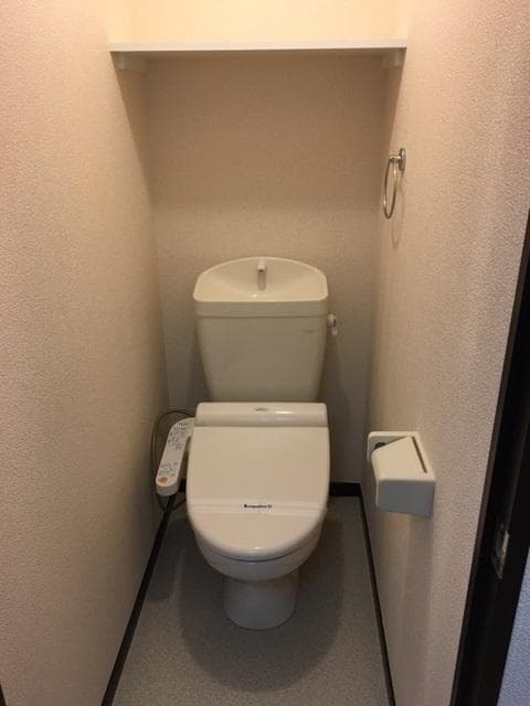 Room image 9