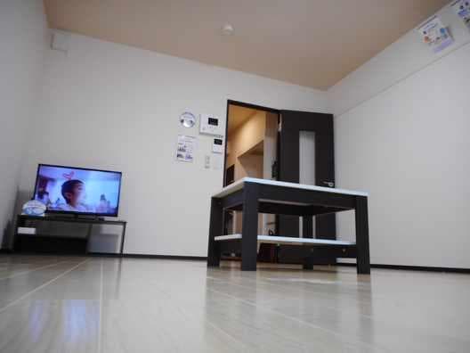Room image 8