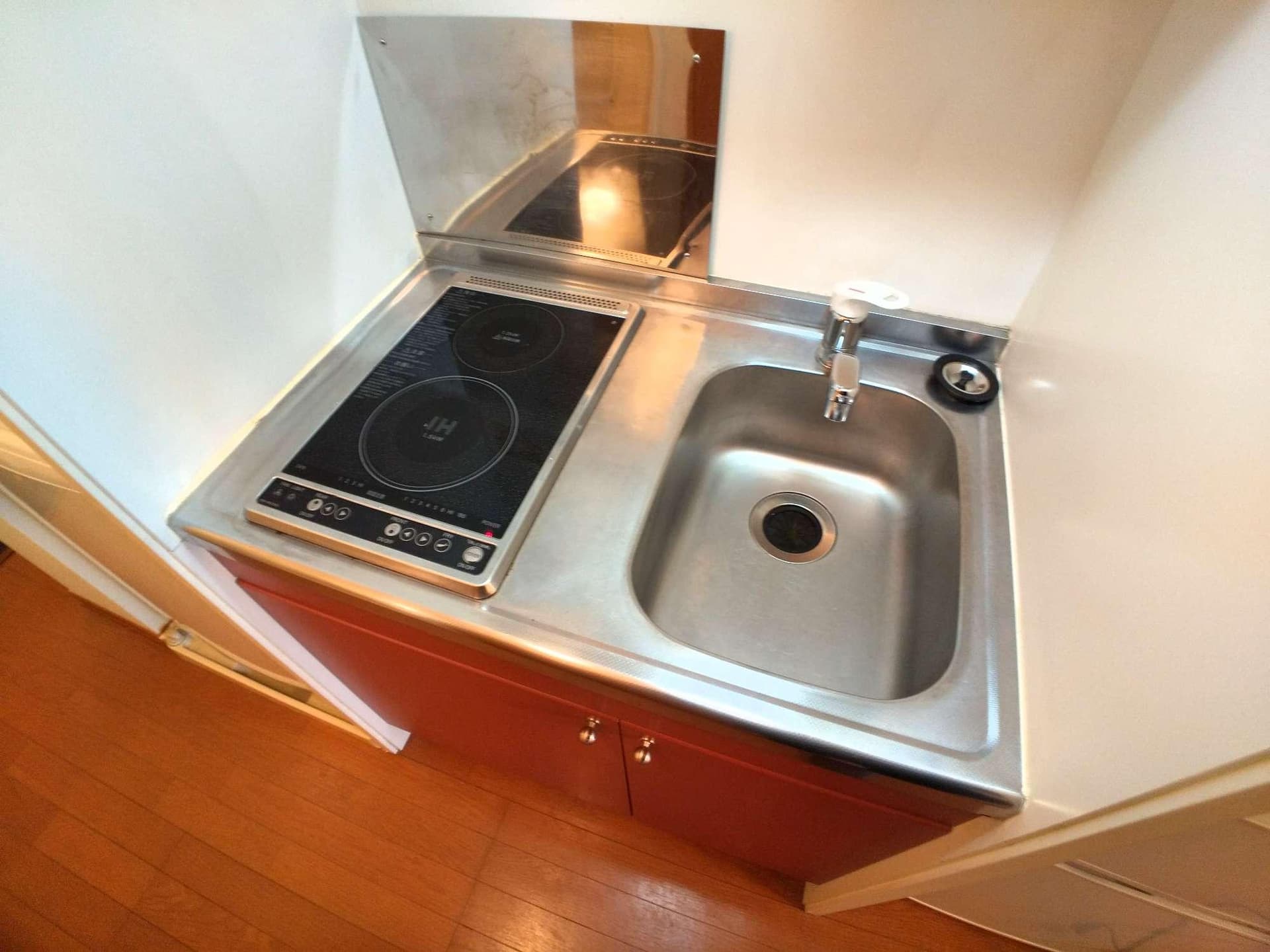 Room image 8