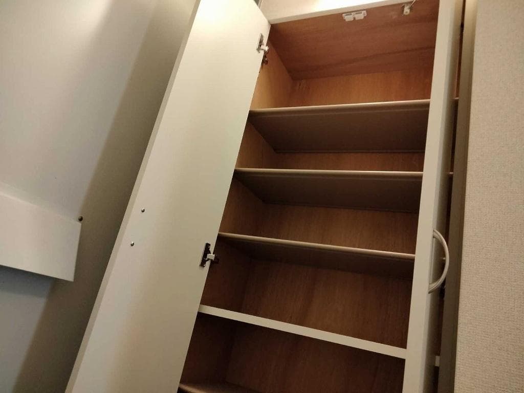 Room image 13