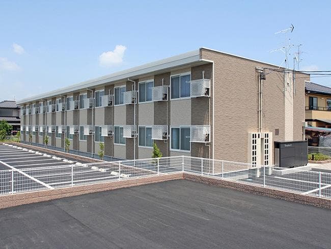 Main exterior of leopalace Inter