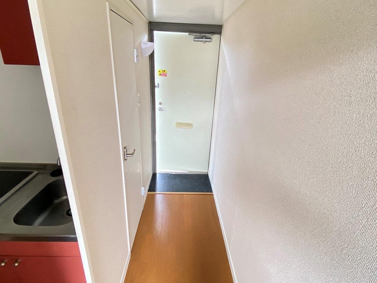 Room image 16