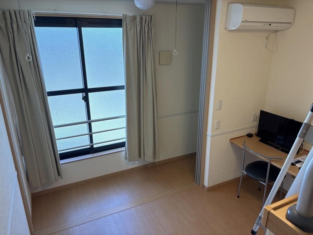 Preview interior of leopalace Utopia Shiraoka