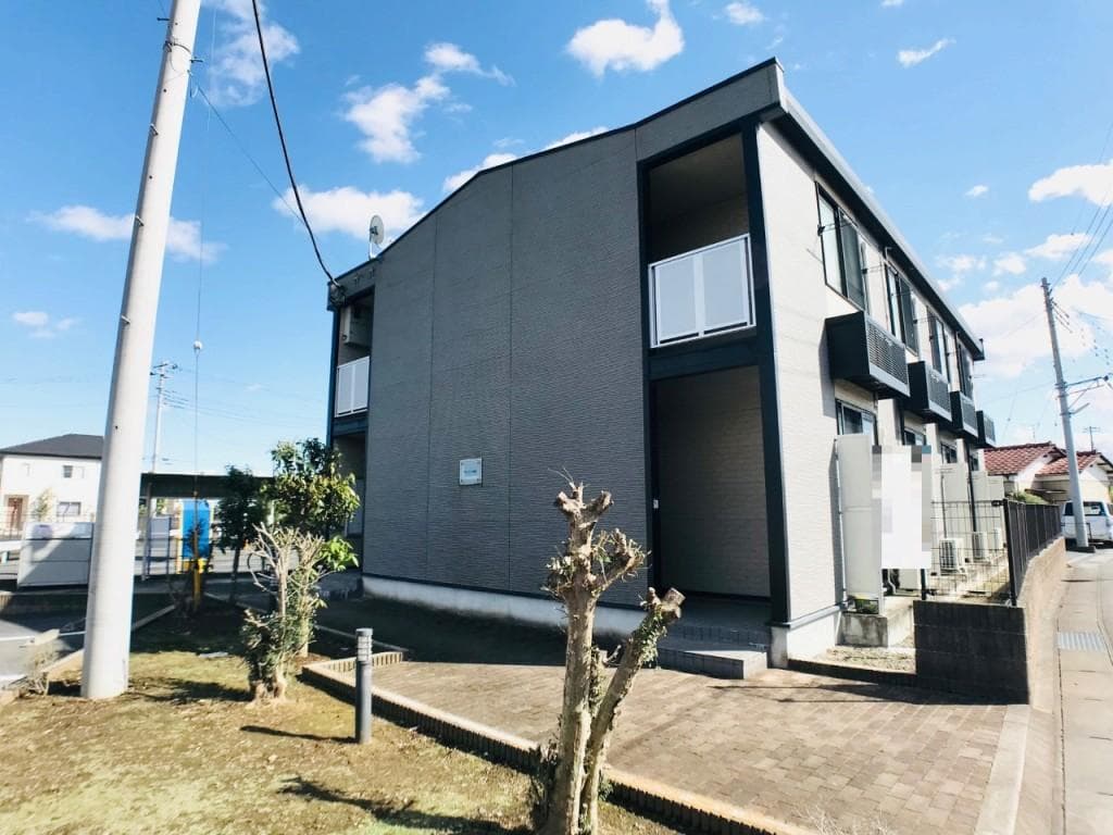 Main exterior of leopalace Town Court Uchihara