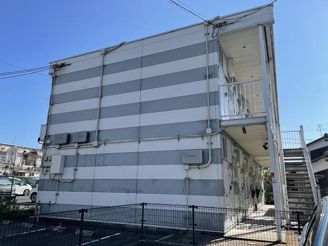 Main exterior of leopalace Hozanso I