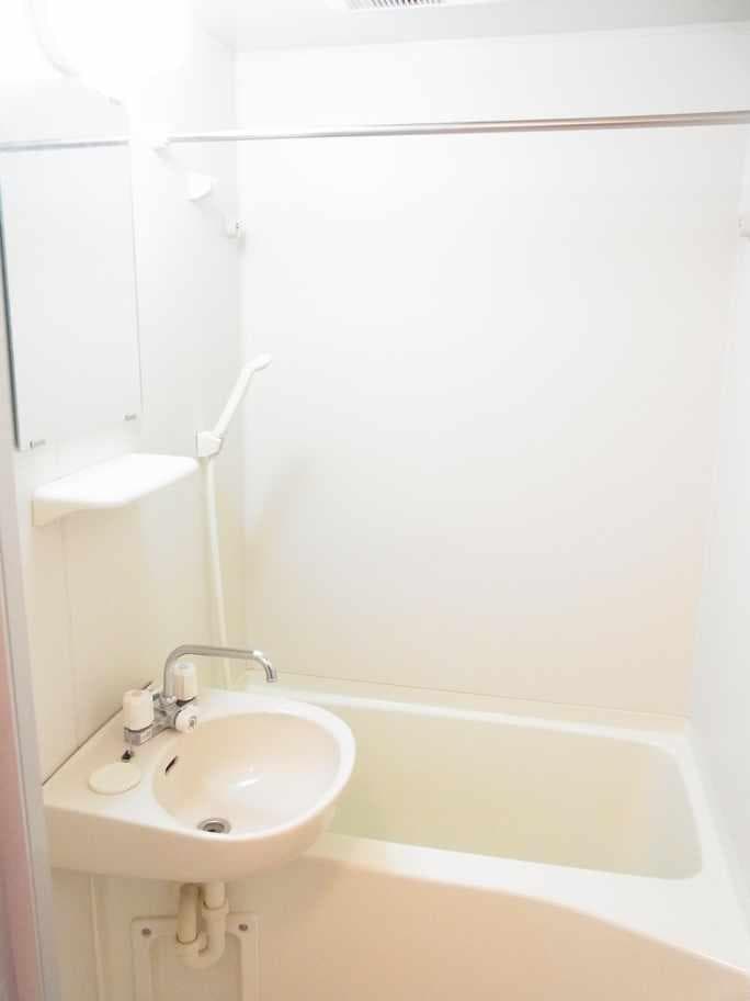Room image 10
