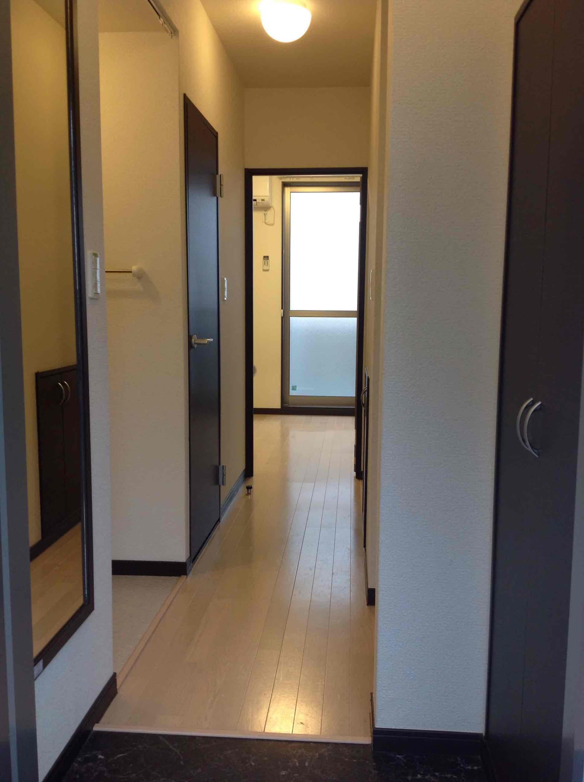 Room image 8
