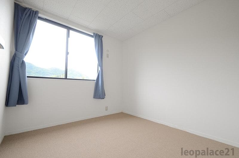 Preview interior of leopalace Green Field