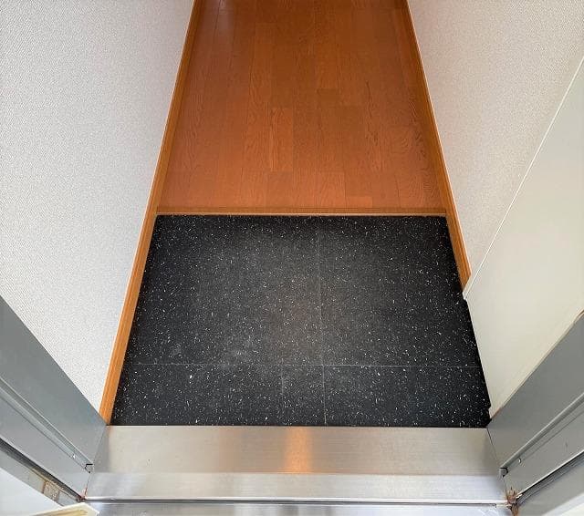 Preview interior of leopalace Komaki II