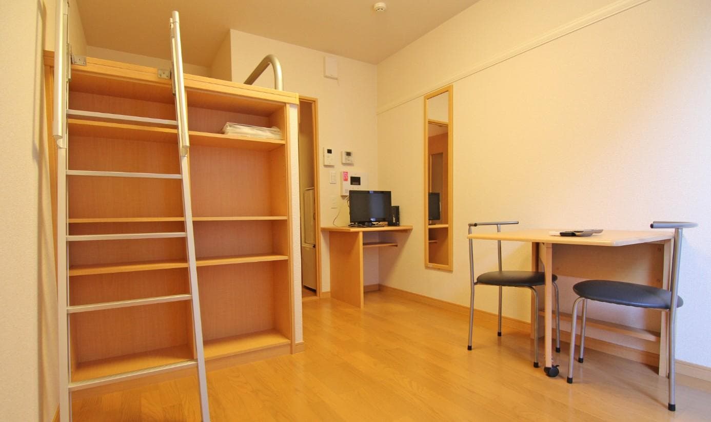 Room image 9
