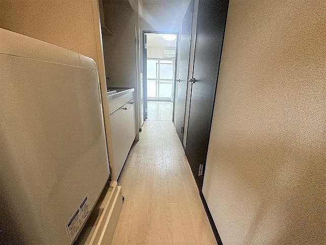Room image 16