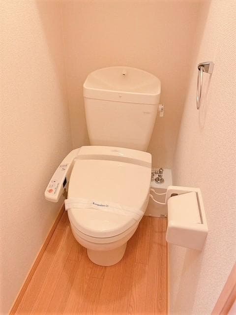Room image 9
