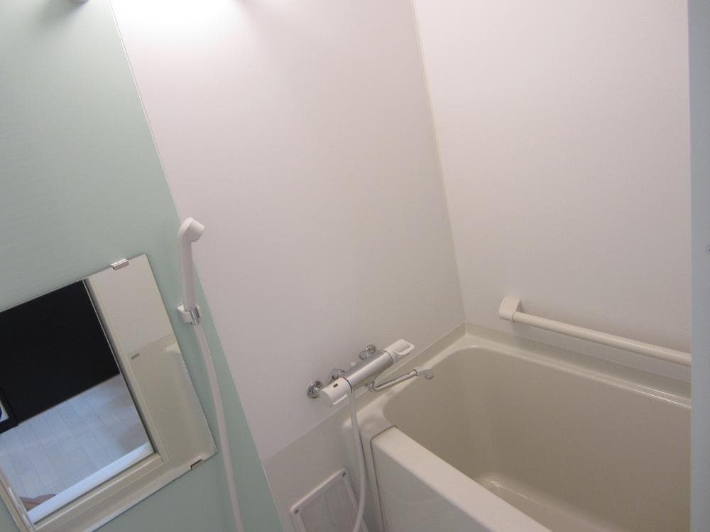 Room image 15