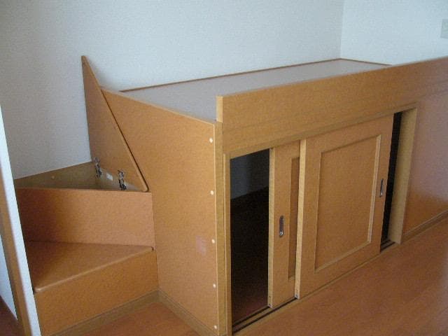 Room image 15