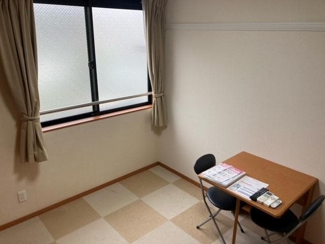 Room image 16