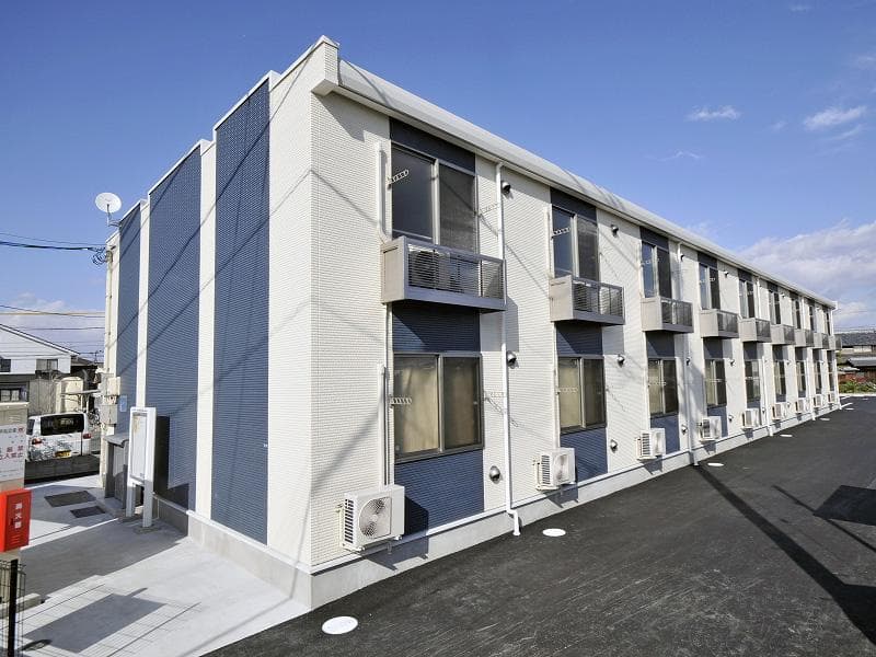 Main exterior of LEONEXT Progress