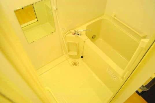 Room image 9