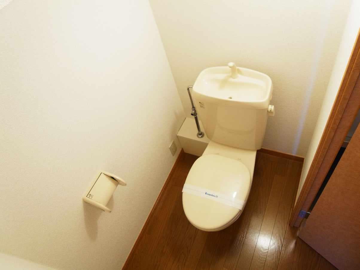 Room image 9