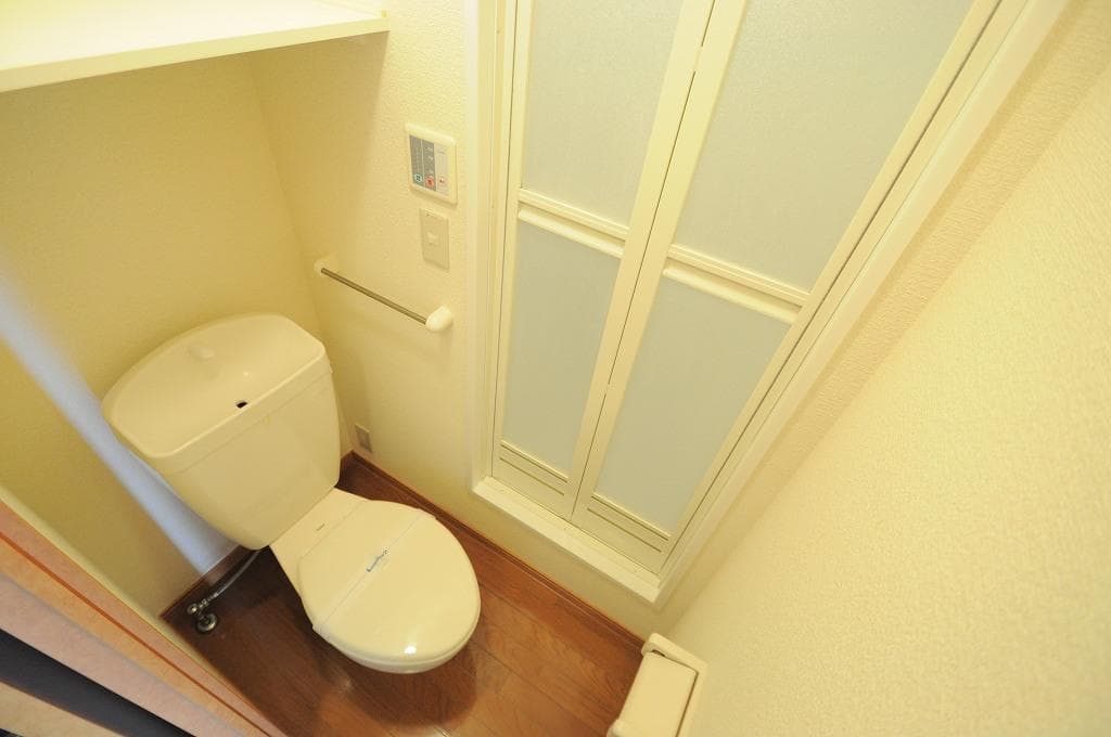 Room image 10