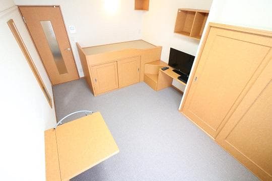 Room image 12