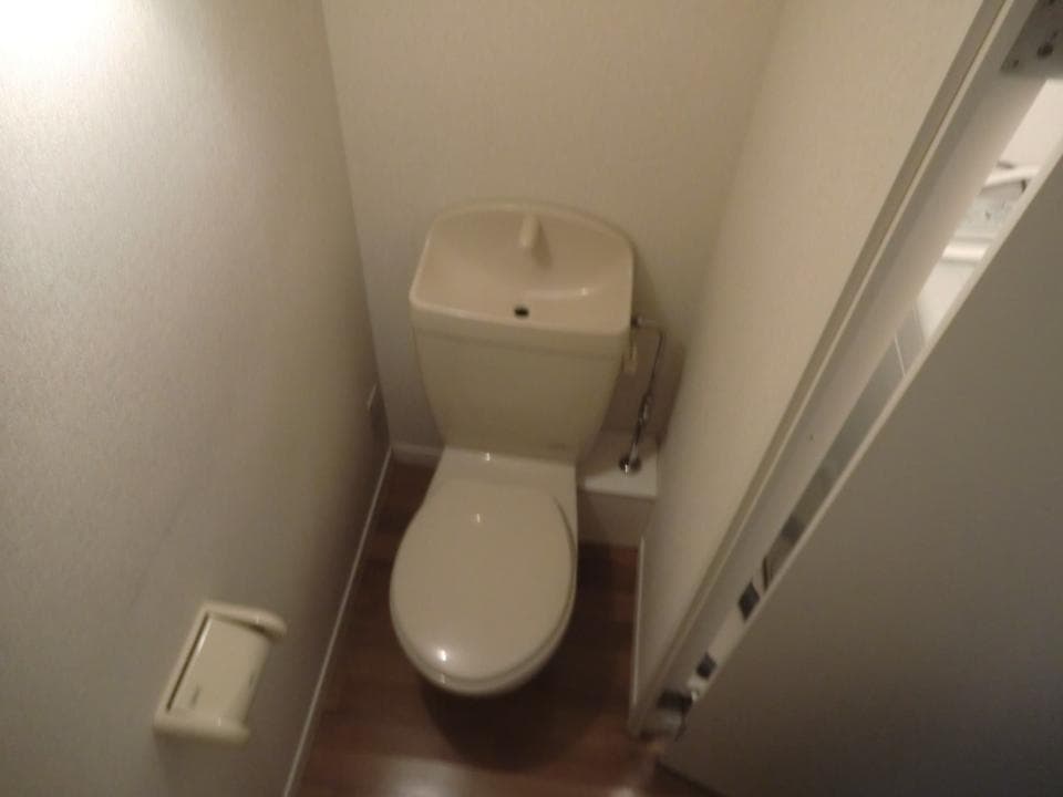 Room image 9