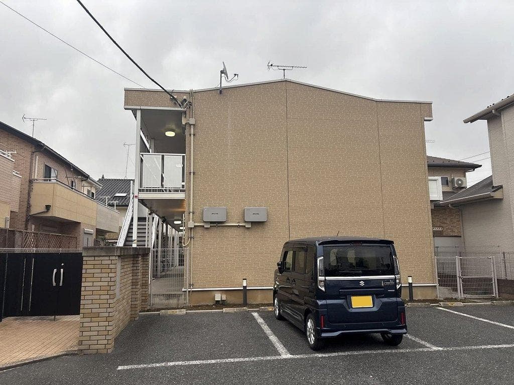 Main exterior of leopalace Suehiro Townie