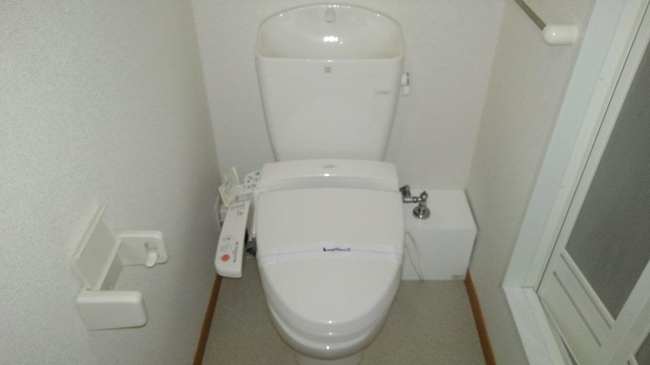 Room image 13
