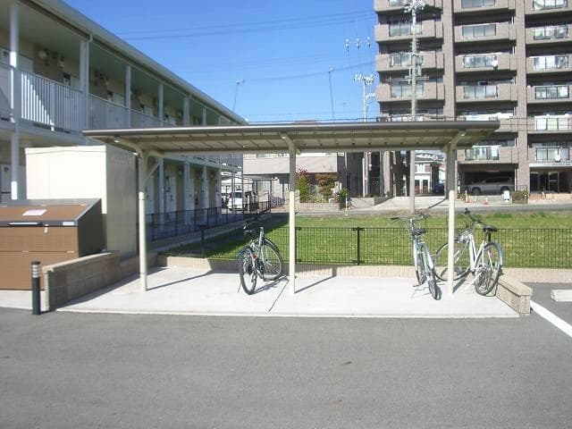 Room image 15