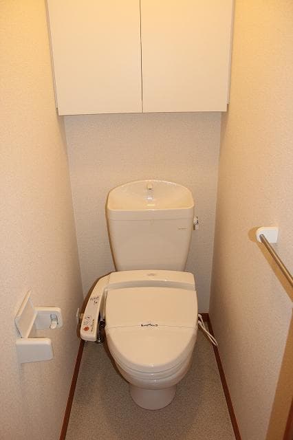 Room image 10
