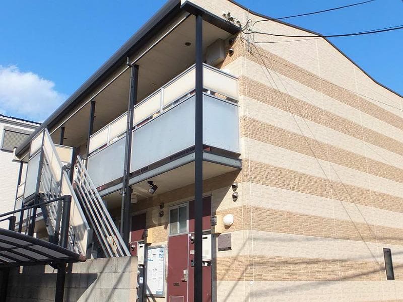Main exterior of leopalace Hama Mikage