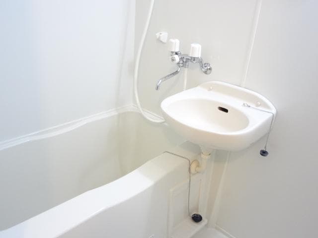 Room image 16