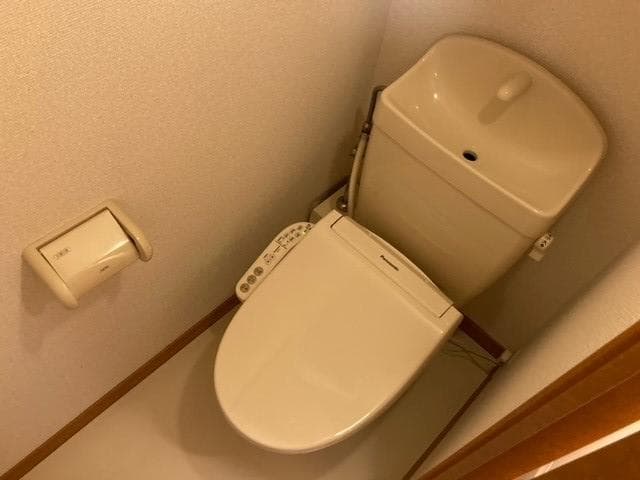 Room image 9
