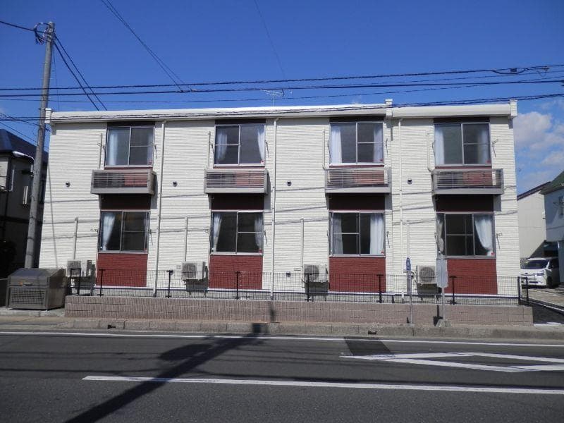 Main exterior of LEONEXT Wa