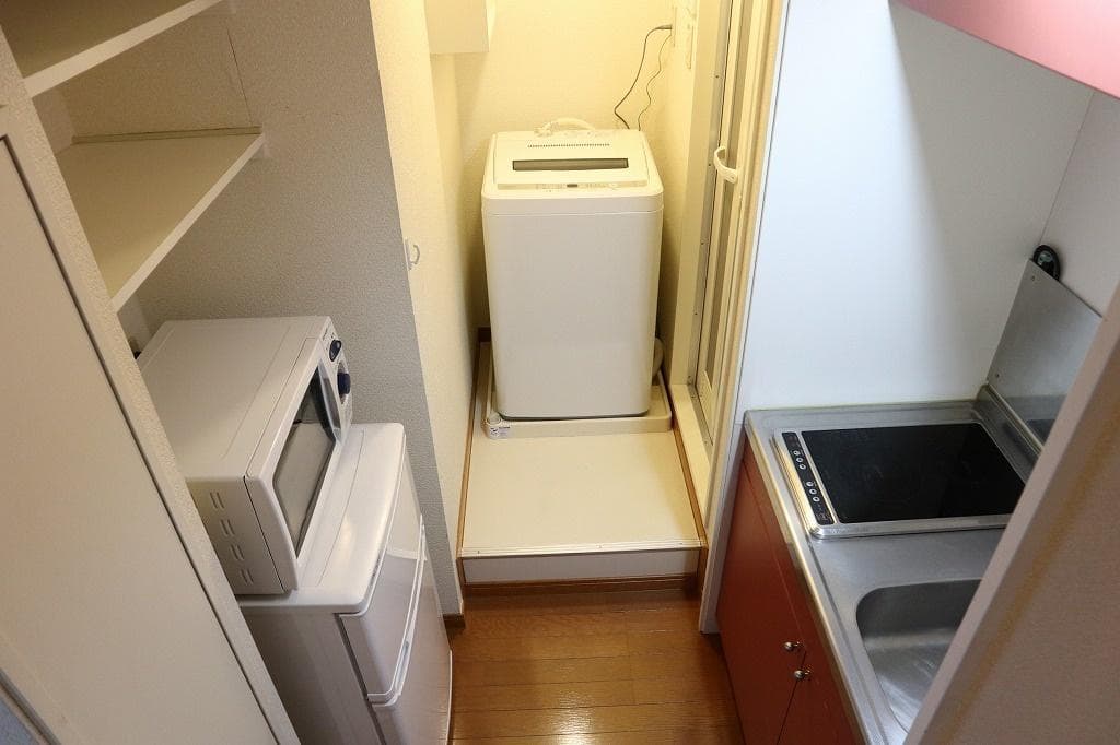Room image 8