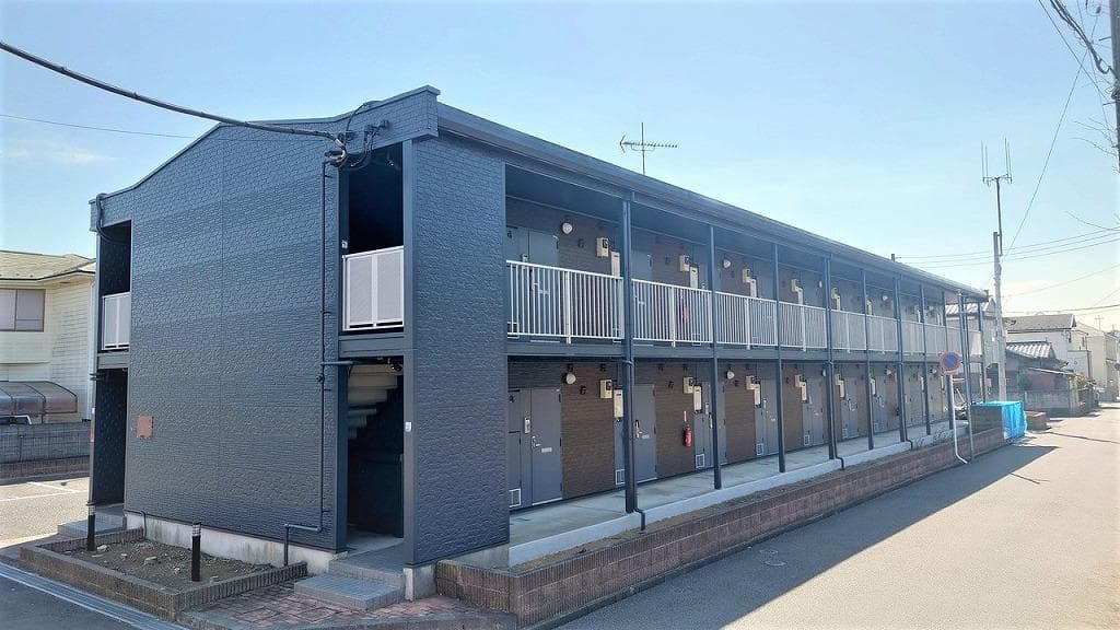 Main exterior of leopalace Polaris